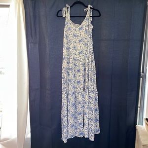 Print Maxi Dress With Tie Strap Size M
